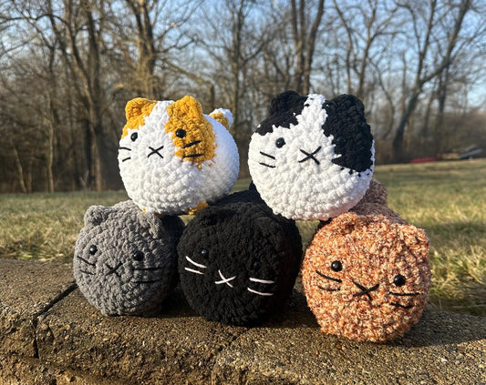 Crochet Loaf Cats